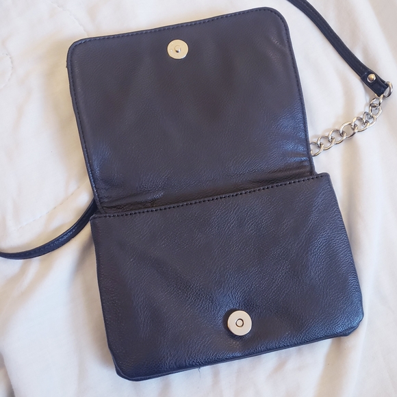 Nine West Black Quilted Crossbody Bag - Picture 9 of 10